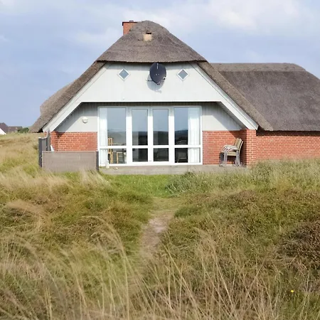 3 Bedroom Stunning In Hvide Sande Holiday home *